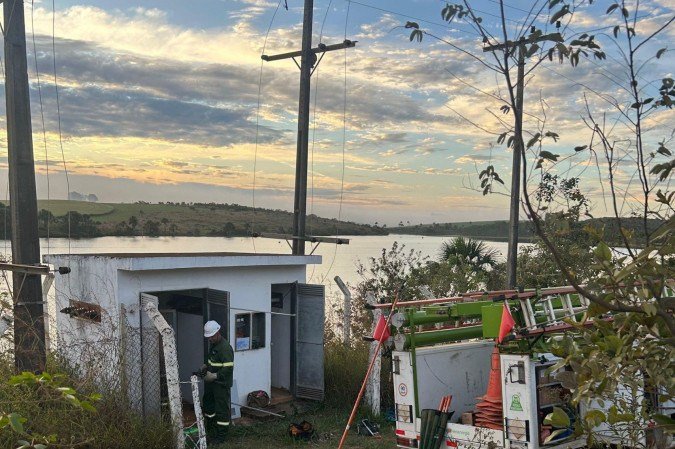 O furto de energia pode causar acidentes graves
- (crédito: Divulgação/Neoenergia) O furto de energia pode causar acidentes graves
- (crédito: Divulgação/Neoenergia)