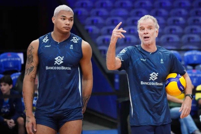 O oposto Darlan é um dos seis remanescentes da campanha em Paris - (crédito: Mauricio Val/FV Imagem/CBV) O oposto Darlan é um dos seis remanescentes da campanha em Paris - (crédito: Mauricio Val/FV Imagem/CBV)