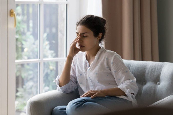 Problemas odontológicos podem causar dor de cabeça (Imagem: fizkes | Shutterstock) - (crédito: EdiCase) Problemas odontológicos podem causar dor de cabeça (Imagem: fizkes | Shutterstock) - (crédito: EdiCase)