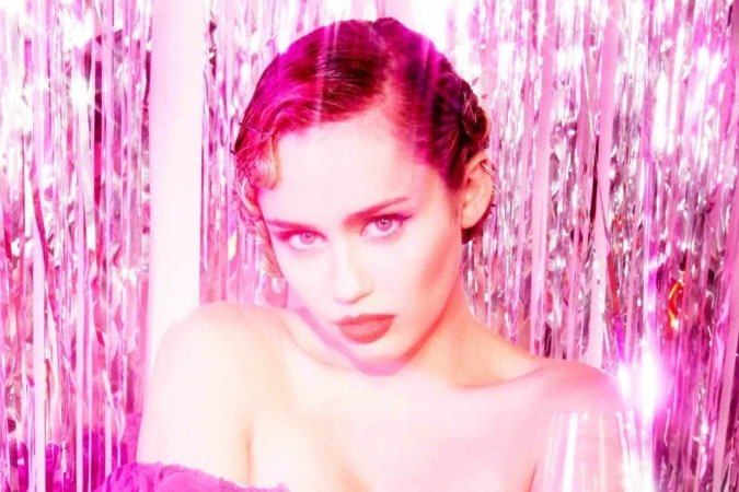 O forte desabafo de Miley Cyrus sobre uso de drogas - (crédito: TMJBrazil) O forte desabafo de Miley Cyrus sobre uso de drogas - (crédito: TMJBrazil)