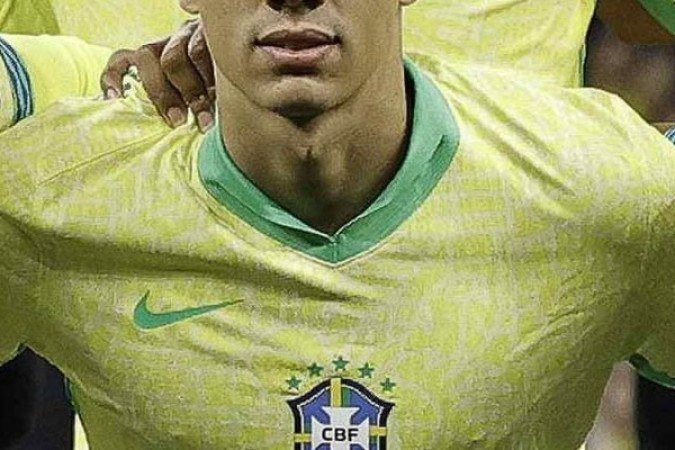 VANDERSON - - Diferentemente do último jogo, apareceu no apoio com muita liberdade e não sofreu defensivamente. Participou de boas armações, esbanjando vigor. Teve postura um pouco mais defensiva na etapa final, mas sem se esquivar do ataque. NOTA 7,0 - Foto: Rafael Ribeiro / CBF