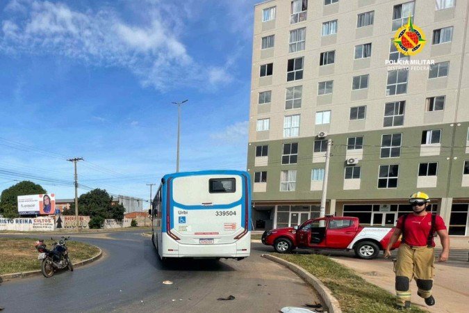 Foragido da Justiça é encontrado depois de acidente no Recanto das Emas - (crédito: PMDF) Foragido da Justiça é encontrado depois de acidente no Recanto das Emas - (crédito: PMDF)