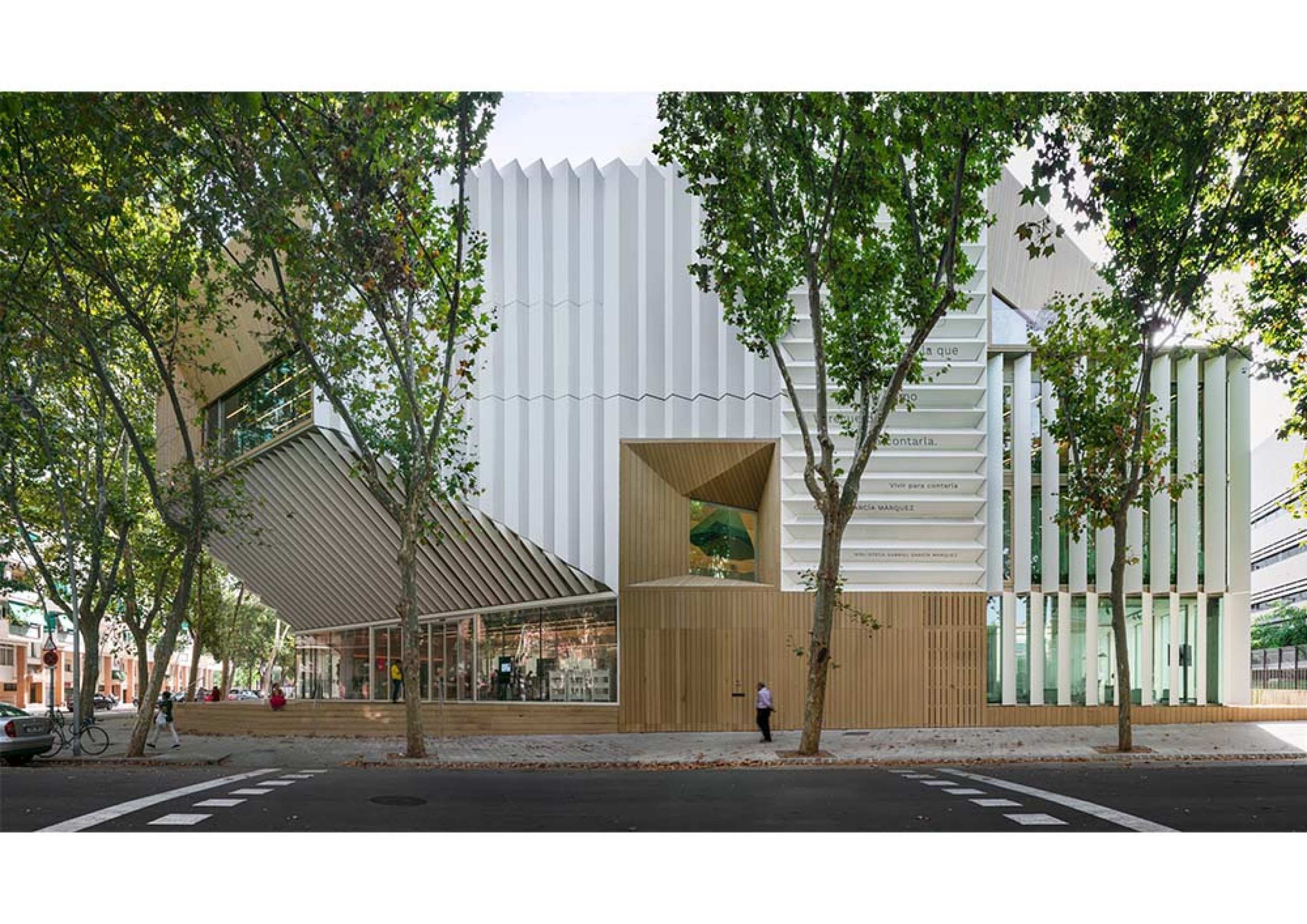 Biblioteca Gabriel Garc&iacute;a M&aacute;rquez, projetor vencedor na categoria revela&ccedil;&atilde;o