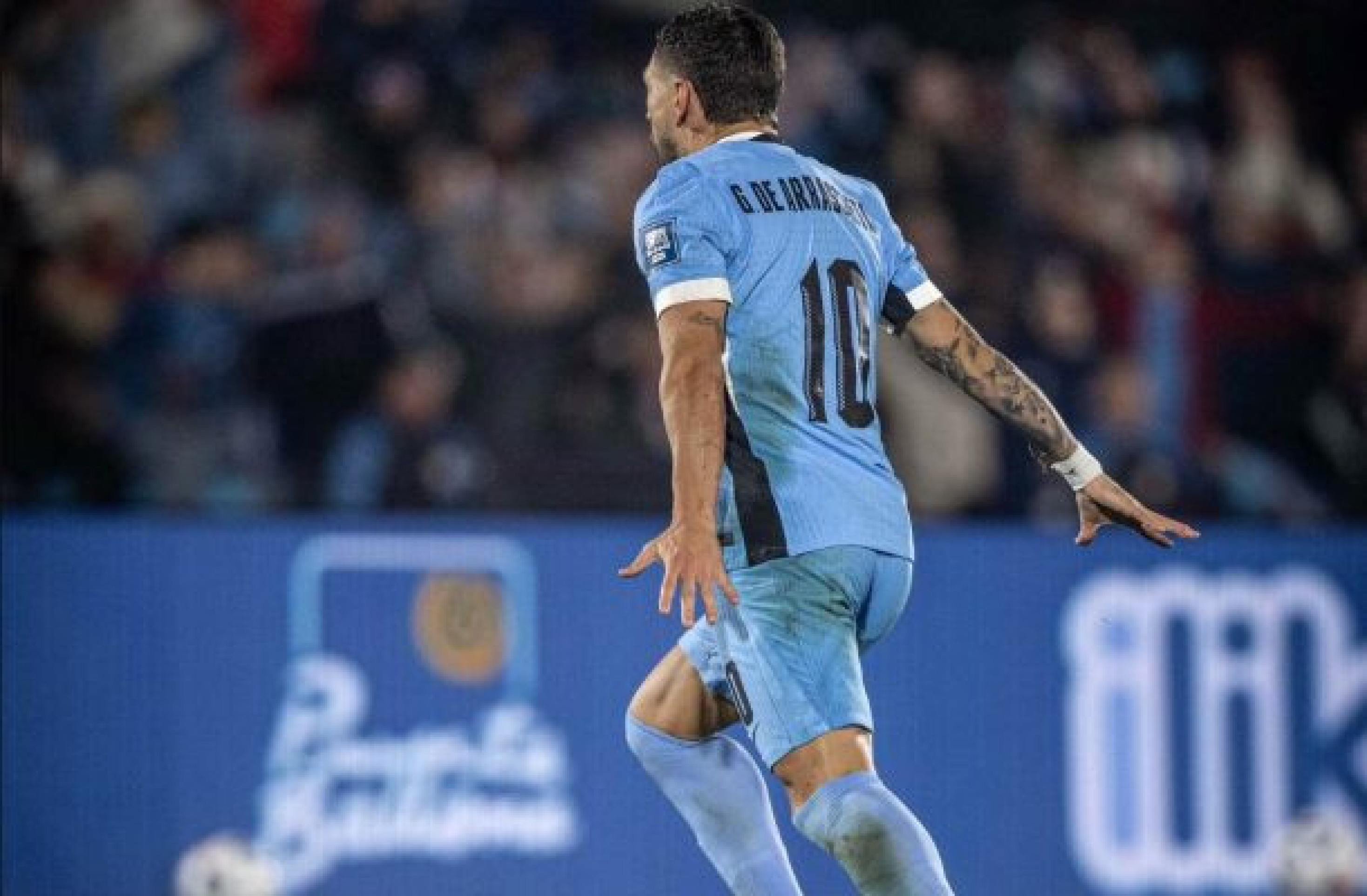 Arrascaeta brilha, Uruguai vence Venezuela e está com o pé na Copa