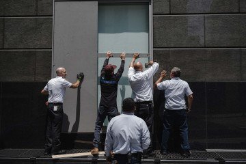 Protestos em Los Angeles - (crédito: AFP) Protestos em Los Angeles - (crédito: AFP)
