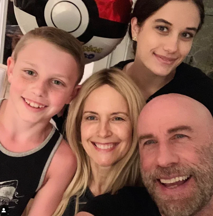 Fechado para o amor: John Travolta mantém voto de celibato após morte de esposa