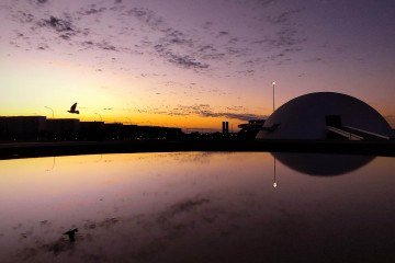 Dia será de céu claro, sem nuvens e com máxima de 24°C -  (crédito: Ed Alves)