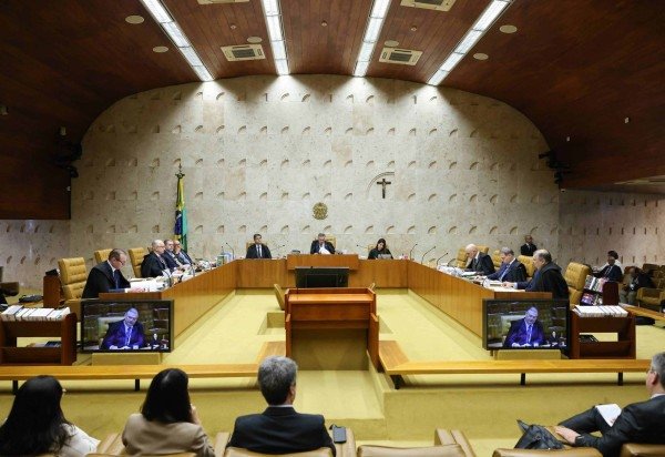 Os ministros Dias Toffoli, Luiz Fux, Flávio Dino, Cristiano Zanin, Gilmar Mendes e Luís Roberto Barroso votaram pela responsabilização.
- (crédito: Ton Molina/STF)