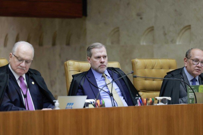 Os ministros Edson Fachin, Dias Toffoli e Gilmar Mendes, cujo voto formou maioria no julgamento. Decano classificou artigo 19 de ultraado - (crédito: Fellipe Sampaio/STF) Os ministros Edson Fachin, Dias Toffoli e Gilmar Mendes, cujo voto formou maioria no julgamento. Decano classificou artigo 19 de ultraado - (crédito: Fellipe Sampaio/STF)