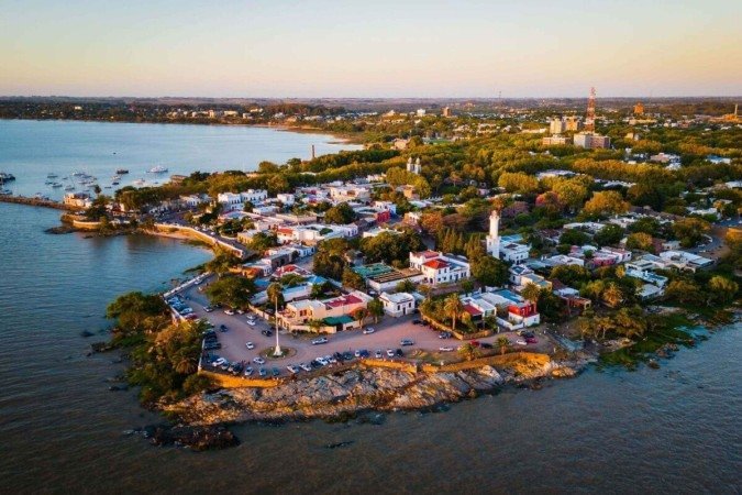 Colonia del Sacramento encanta com um ambiente acolhedor e experiências únicas (Imagem: Ricucci Michele | Shutterstock) - (crédito: EdiCase) Colonia del Sacramento encanta com um ambiente acolhedor e experiências únicas (Imagem: Ricucci Michele | Shutterstock) - (crédito: EdiCase)