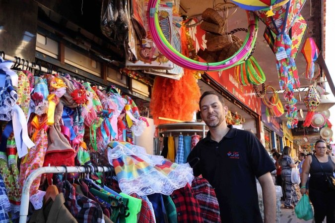  11/06/2025 Bruna Gaston CB/DA Press. Comércio em época de Festa Junina
      