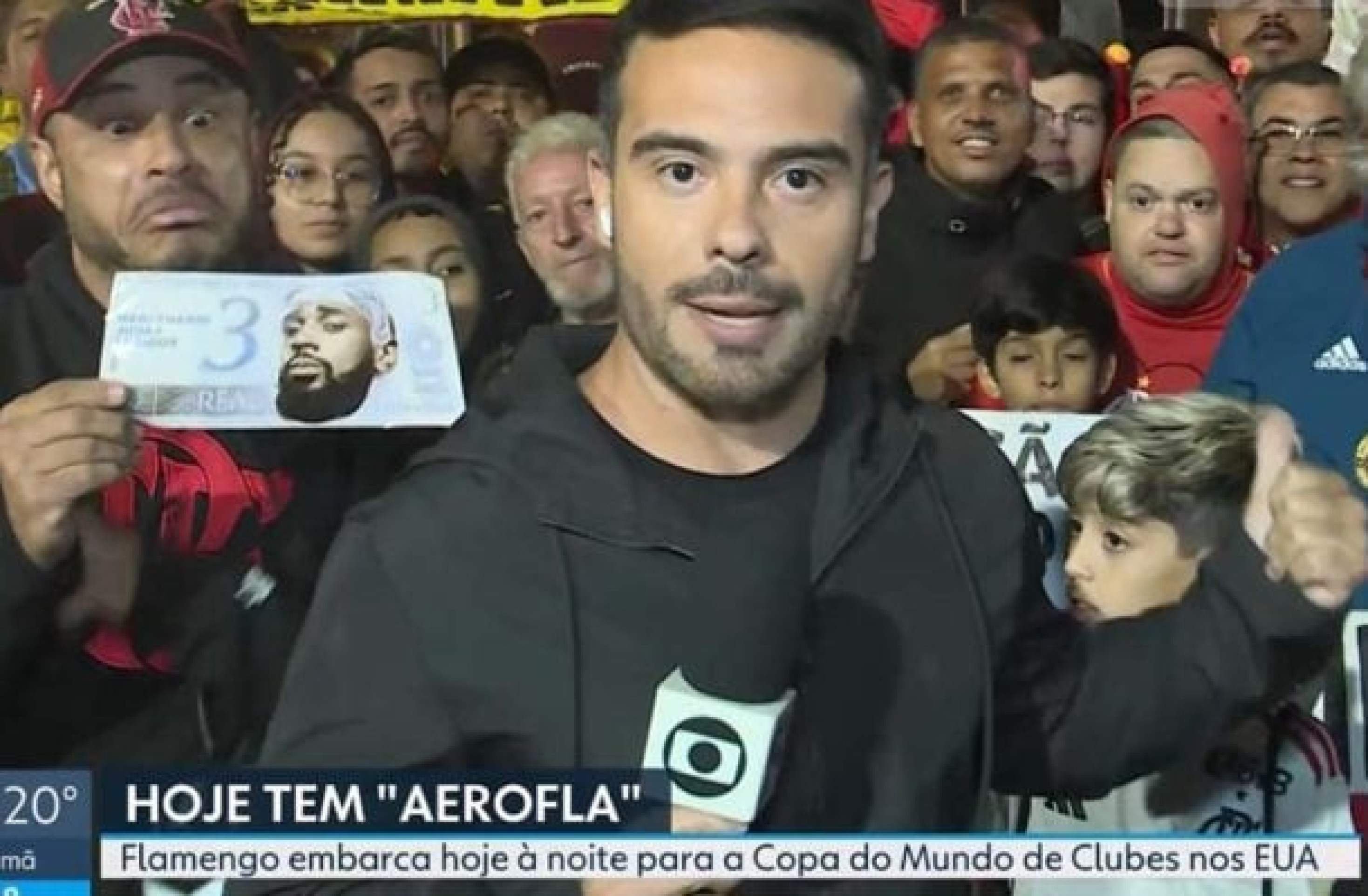 Torcida protesta contra Gerson em embarque para o Mundial