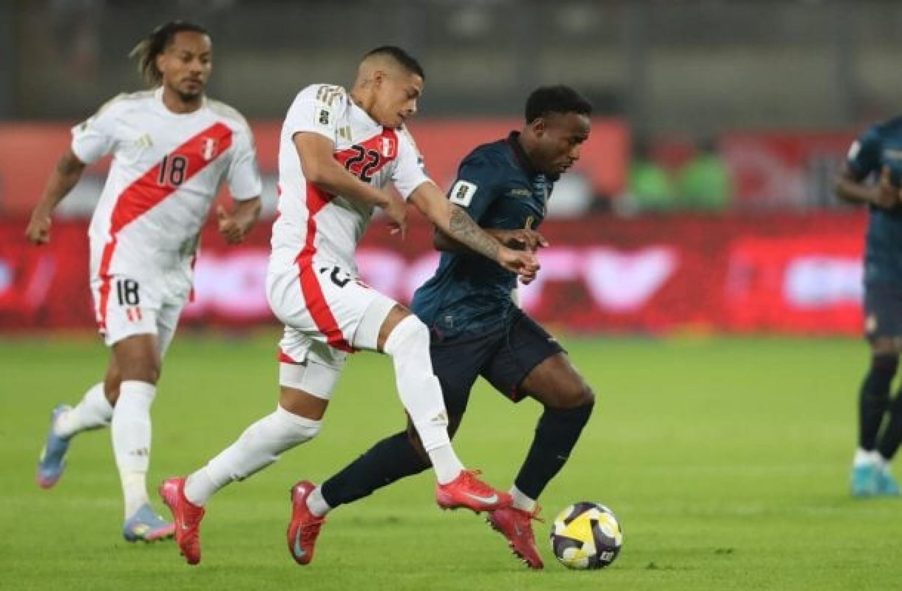 Equador se garante na Copa; Peru se complica de vez