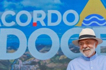 Em evento sobre Acordo do Rio Doce, o petista aproveitou o espaço para defender o governo das críticas e disse que está 'fazendo milagre nesse país'  -  (crédito: Ricardo Stuckert/PR)