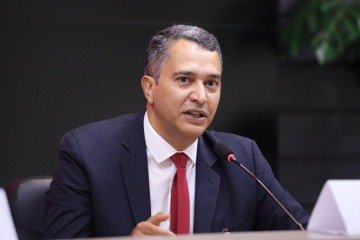 'A maior preocupação nossa é que as torres amanhã sofra o mesmo questionamento que os postes estão sofrendo, que sem controle nenhum estão virando emaranhado de cabos', afirma o presidente da Abrintel, Luciano Stutz -  (crédito: Divulgação)