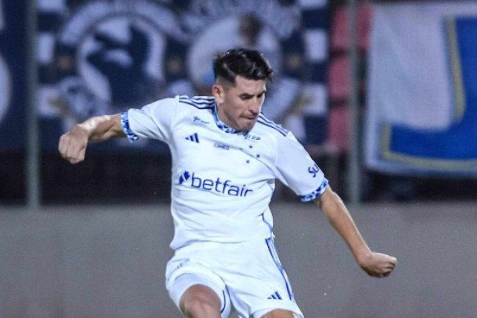 Villalba em ação com a camisa do Cruzeiro - (crédito: Foto: Gustavo Aleixo/Cruzeiro) Villalba em ação com a camisa do Cruzeiro - (crédito: Foto: Gustavo Aleixo/Cruzeiro)