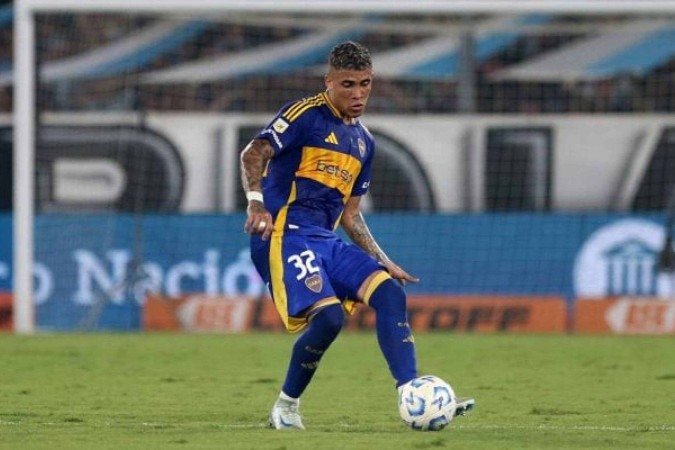Em junho de 2018, quando tinha 19 anos, Ayrton Costa foi acusado de invasão de domicílio e roubo qualificado em Buenos Aires - (crédito: Foto: Daniel Jayo/Getty Images) Em junho de 2018, quando tinha 19 anos, Ayrton Costa foi acusado de invasão de domicílio e roubo qualificado em Buenos Aires - (crédito: Foto: Daniel Jayo/Getty Images)