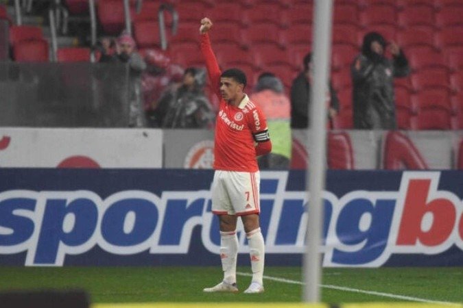 Taison fez publicação nas redes sociais em que dá a entender que deseja retornar ao Inter - (crédito: Foto: Divulgação / Internacional) Taison fez publicação nas redes sociais em que dá a entender que deseja retornar ao Inter - (crédito: Foto: Divulgação / Internacional)