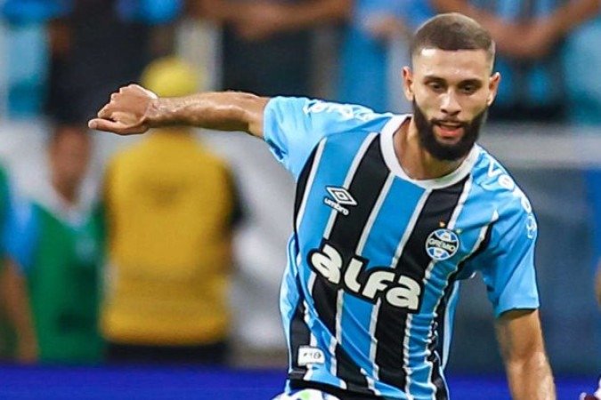 WAGNER LEONARDO - ComeÃ§ou o jogo com dificuldades para se posicionar. Perdeu uma grande oportunidade de marcar no segundo tempo, quando chutou em cima do goleiro adversÃ¡rio dentro da pequena Ã¡rea. NOTA 6,0. Lucas Uebel/ GrÃªmio