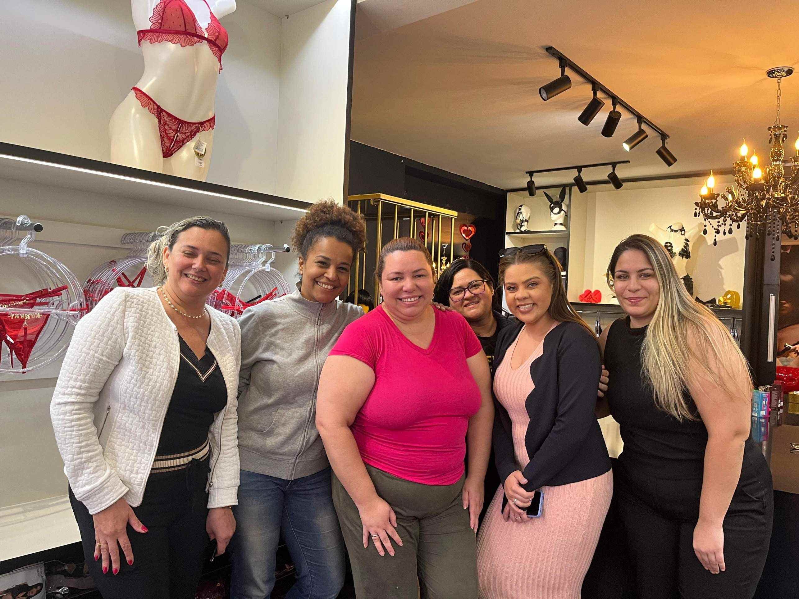 Sex shops registram alta no movimento no Dia dos Namorados