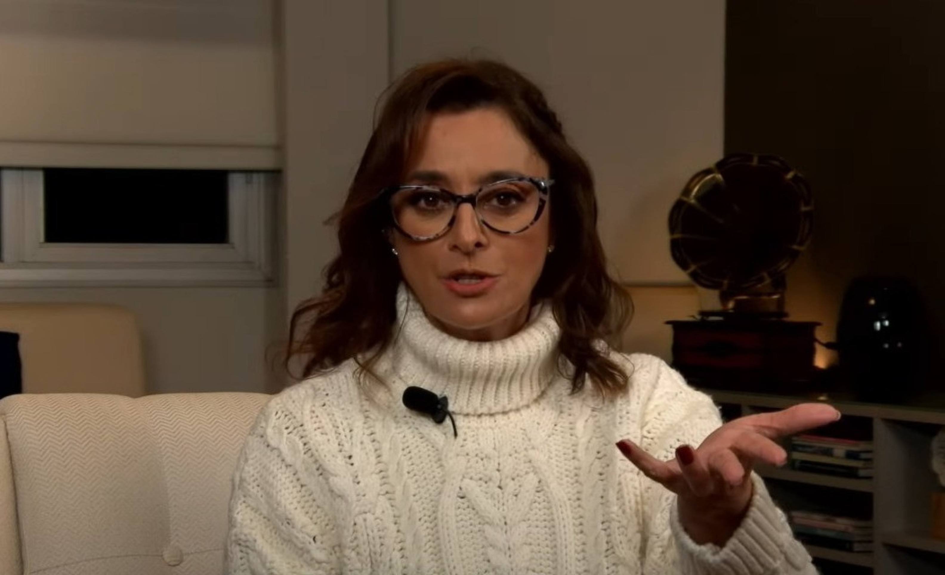 Catia Fonseca revela motivo de saída da Band em transmissão ao vivo