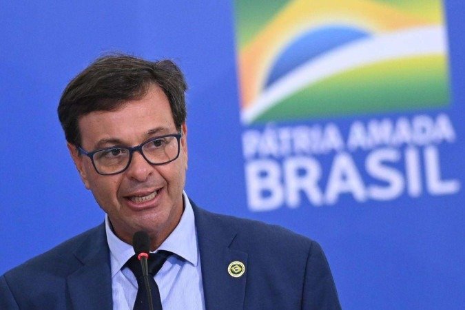 Cid é peça central no processo contra o ex-presidente Jair Bolsonaro por suposta tentativa de golpe - (crédito: EPA-EFE/Shutterstock) Cid é peça central no processo contra o ex-presidente Jair Bolsonaro por suposta tentativa de golpe - (crédito: EPA-EFE/Shutterstock)