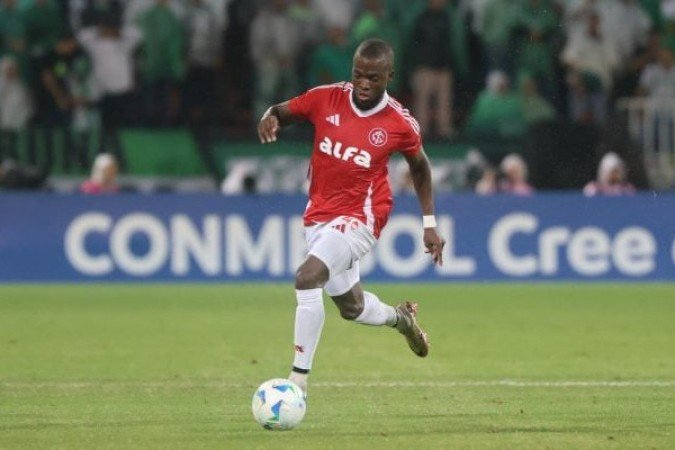 ENNER VALENCIA – Entrou no lugar de Borré e foi bem menos efetivo do que o titular. NOTA: 5,0. Foto: Ricardo Duarte / Internacional