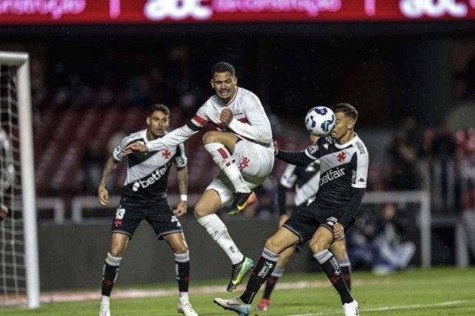 Time cruz-maltino teve atuação soberana no Morumbis - (crédito: Foto: Rubens Chiri e Paulo Pinto / São Paulo FC) Time cruz-maltino teve atuação soberana no Morumbis - (crédito: Foto: Rubens Chiri e Paulo Pinto / São Paulo FC)