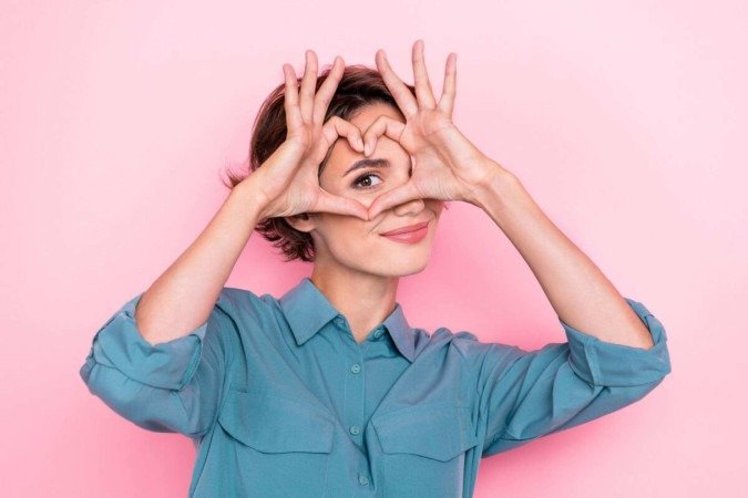 Simpatias para atrair amor podem ser feitas na sexta-feira 13 (Imagem: Roman Samborskyi | Shutterstock) - (crédito: EdiCase) Simpatias para atrair amor podem ser feitas na sexta-feira 13 (Imagem: Roman Samborskyi | Shutterstock) - (crédito: EdiCase)