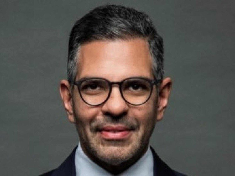 Empresário indiano Sunjay Kapur morreu na Inglaterra após sofrer parada cardíaca durante partida de polo -  (crédito: Reprodução/X)