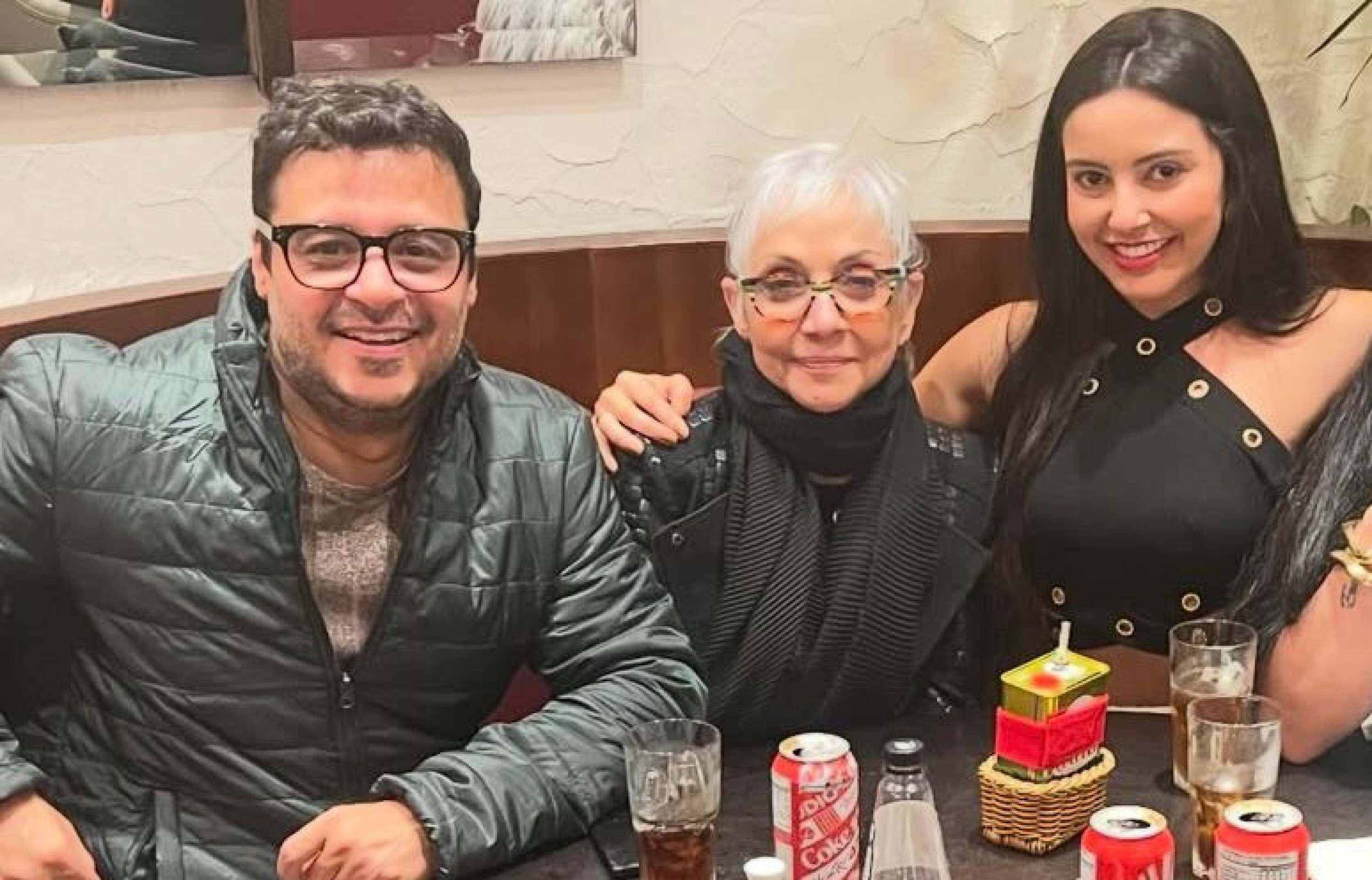 Charles Daves, Cininha de Paula e Poliana Roberta