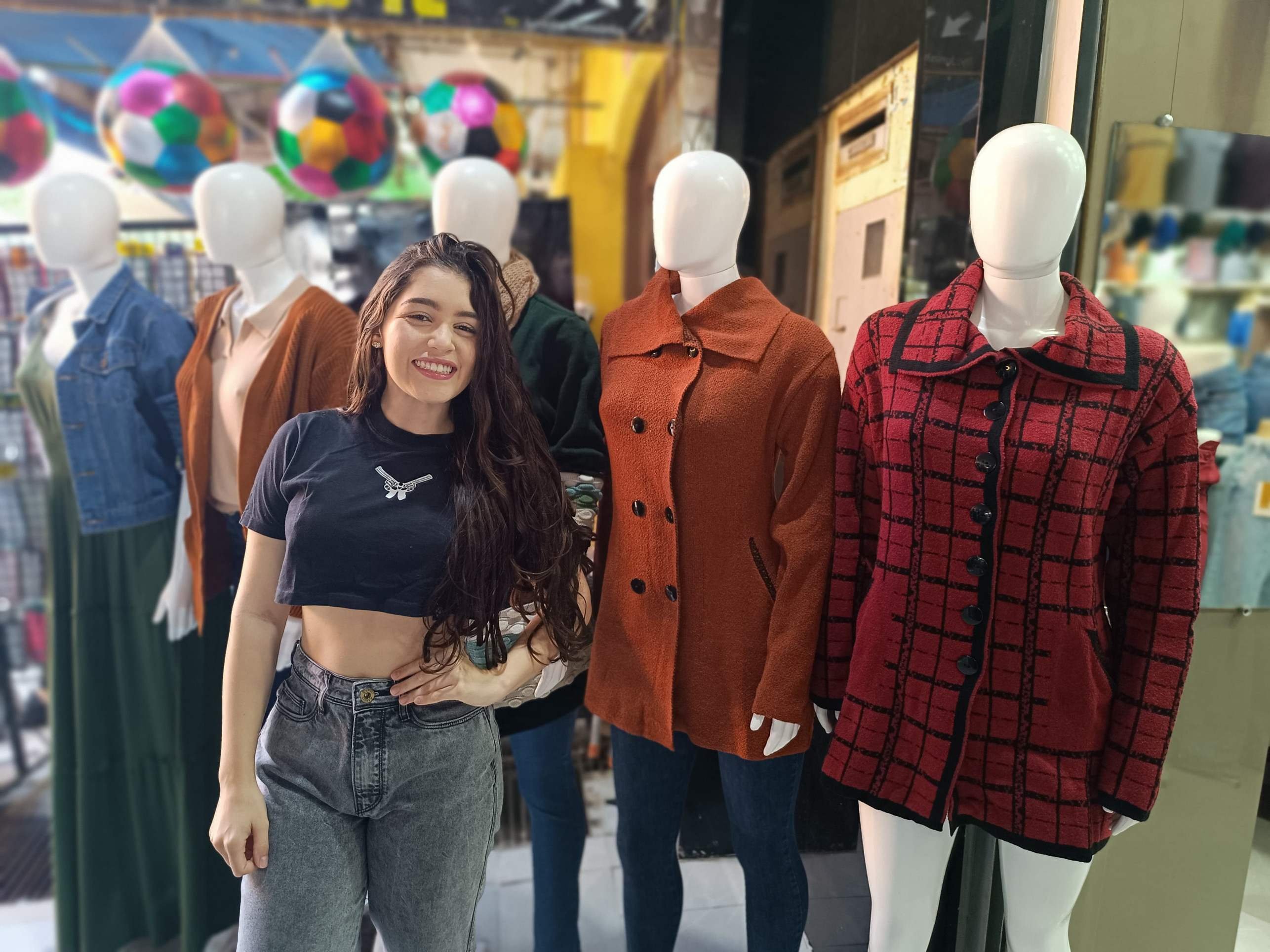 Emilly Medeiros investe nos casacos para o inverno