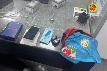 Polícia prende autor de roubo a loja de varejo e recupera parte dos produtos em Ceilândia
- (crédito: PMDF) Polícia prende autor de roubo a loja de varejo e recupera parte dos produtos em Ceilândia
- (crédito: PMDF)