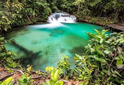 Cachoeira do Formiga &ndash; Mateiros, TO (Parque Estadual do Jalap&atilde;o): Pequena, com &aacute;guas cristalinas de tom esverdeado e correnteza leve, ideal para banho. -  (crédito: FOTO: By Marcel Favery / Wikimedia Commons)