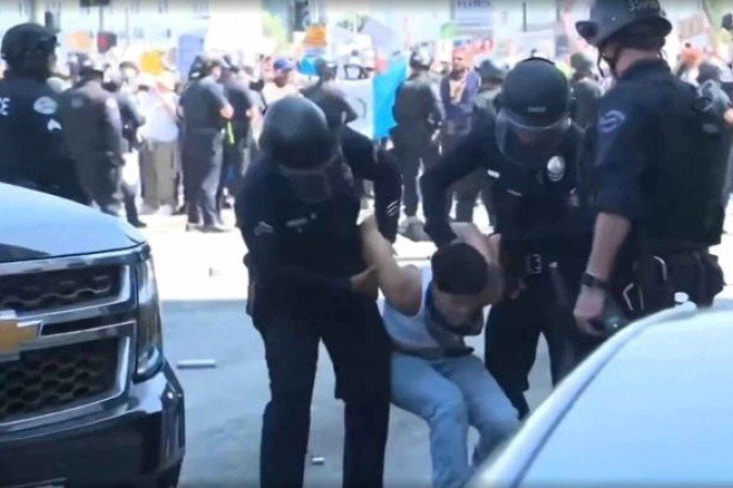 Protestos influenciaram a mudança dos cronogramas de preparação de Atlético de Madrid e PSG em sua estreia no Mundial de Clubes - (crédito: Foto: Reprodução) Protestos influenciaram a mudança dos cronogramas de preparação de Atlético de Madrid e PSG em sua estreia no Mundial de Clubes - (crédito: Foto: Reprodução)
