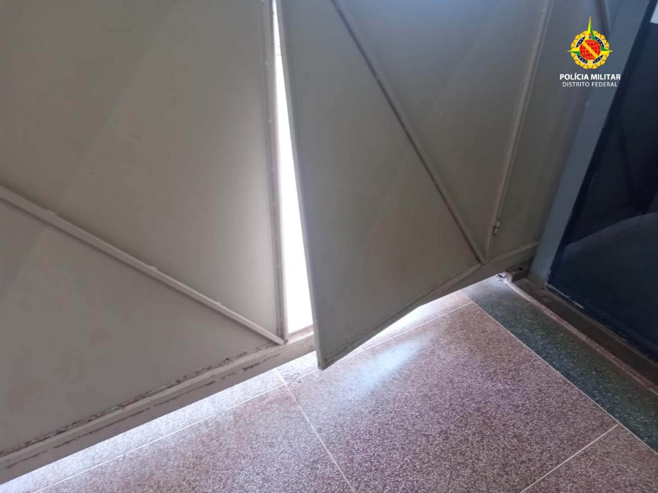 Homem tenta furtar igreja mas é impedido por populares na Ceilândia 