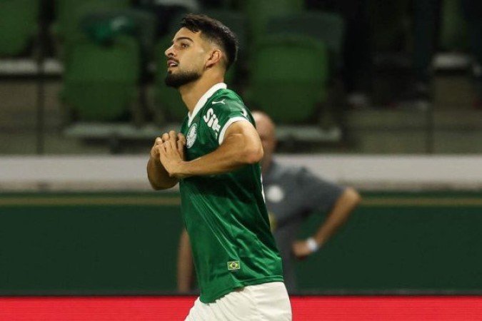FLACO LÓPEZ – Substituiu Vitor Roque aos 31 minutos do segundo tempo e manteve a pegada do titular, segurando os zagueiros e ainda levou perigo no jogo aéreo. Entrou bem Nota: 6,0 Foto: Cesar Greco/Palmeiras