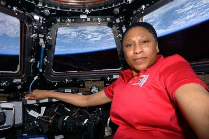 Jeanette Epps foi a primeira astronauta negra a atuar em longa missão na Estação Espacial Internacional - (crédito: Nasa/Divulgação) Jeanette Epps foi a primeira astronauta negra a atuar em longa missão na Estação Espacial Internacional - (crédito: Nasa/Divulgação)