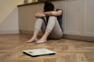 Fatores biológicos, hormonais e hereditários podem influenciar diretamente no desafio de manter o emagrecimento  -  (crédito: Reprodução/ Freepik )