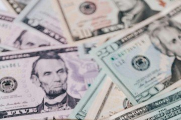 Homem tinha ganhado na loteria um dia antes (Imagem meramente ilustrativa) -  (crédito: Pexels)