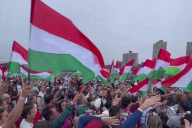 Torcedores do Fluminense lotam barco em Nova Iorque -  (crédito: Foto: Reprodução/Fluminense)