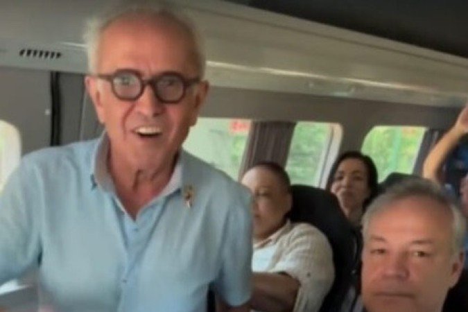 Cícero Lucena (de óculos) e Álvaro Damião comemoram saída de Israel - (crédito: Redes sociais) Cícero Lucena (de óculos) e Álvaro Damião comemoram saída de Israel - (crédito: Redes sociais)