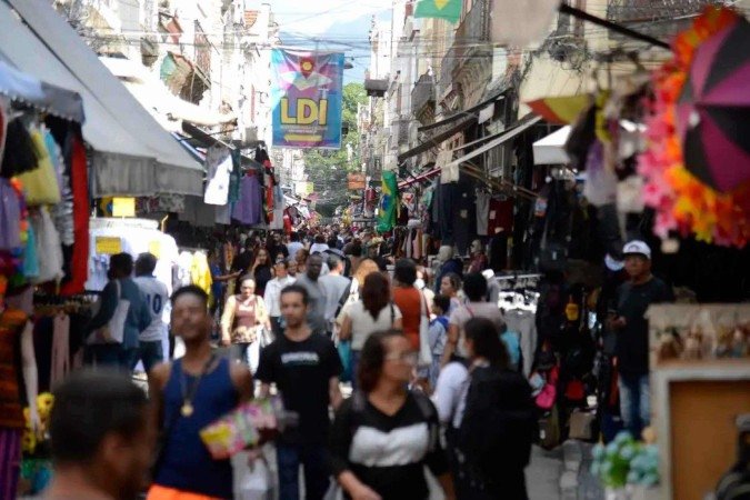 Portaria que proíbe trabalho aos feriados pode ser derrubada hoje na Câmara