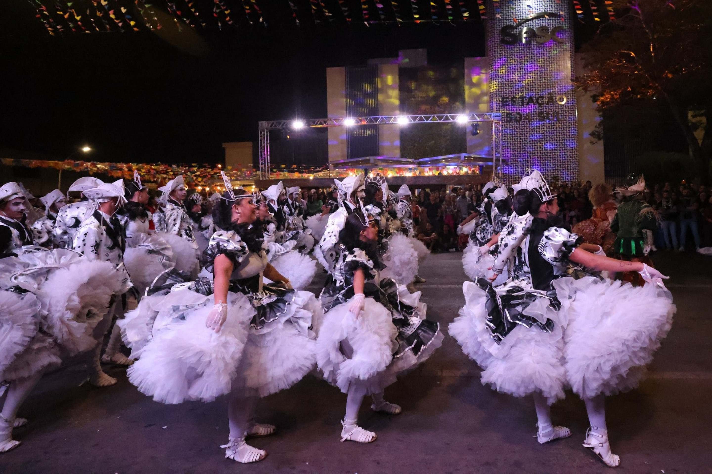 Sesc realiza festa junina tradicional com quadrilhas e shows