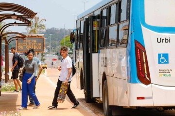 O transporte público vai operar em horário especial na quinta e na sexta -  (crédito: Lúcio Bernardo Jr./Agência Brasília)
