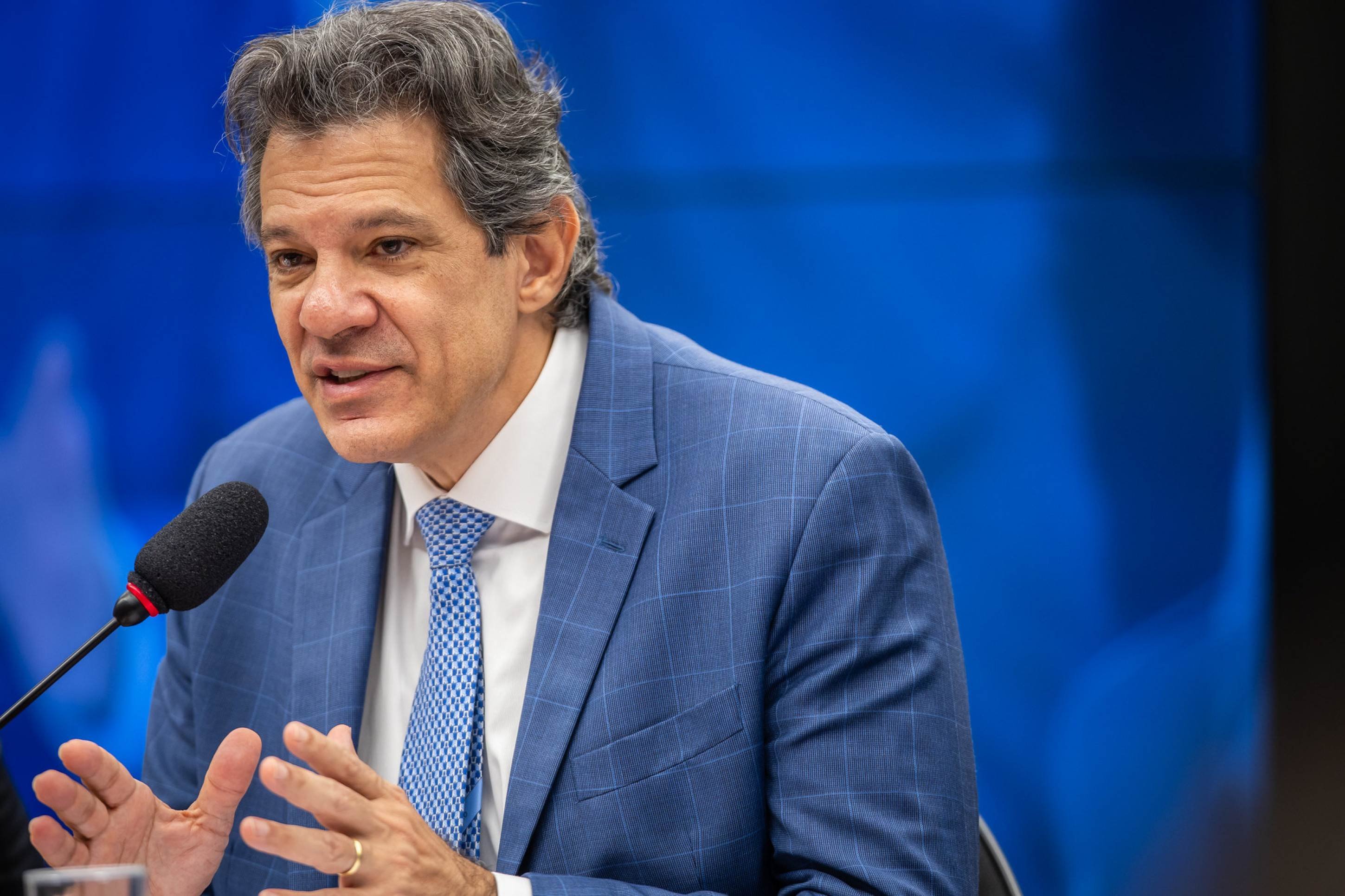 Haddad abre nova crise com setor produtivo, além do IOF
