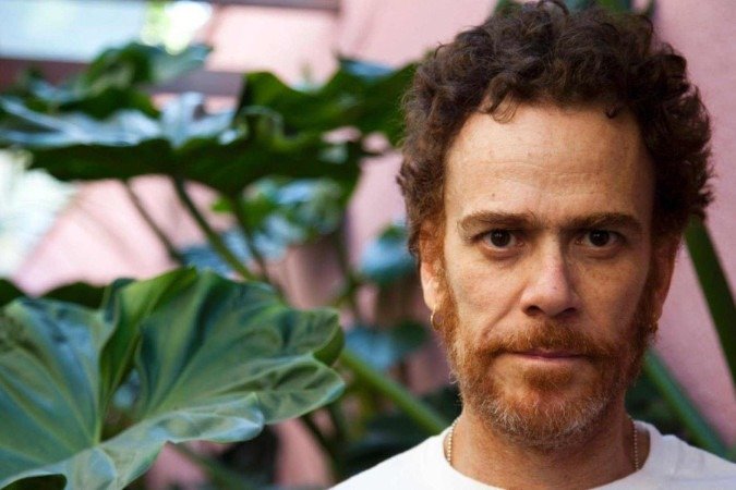 A rivalidade que Nando Reis teve com Roberto Carlos -  (crédito: TMJBrazil)