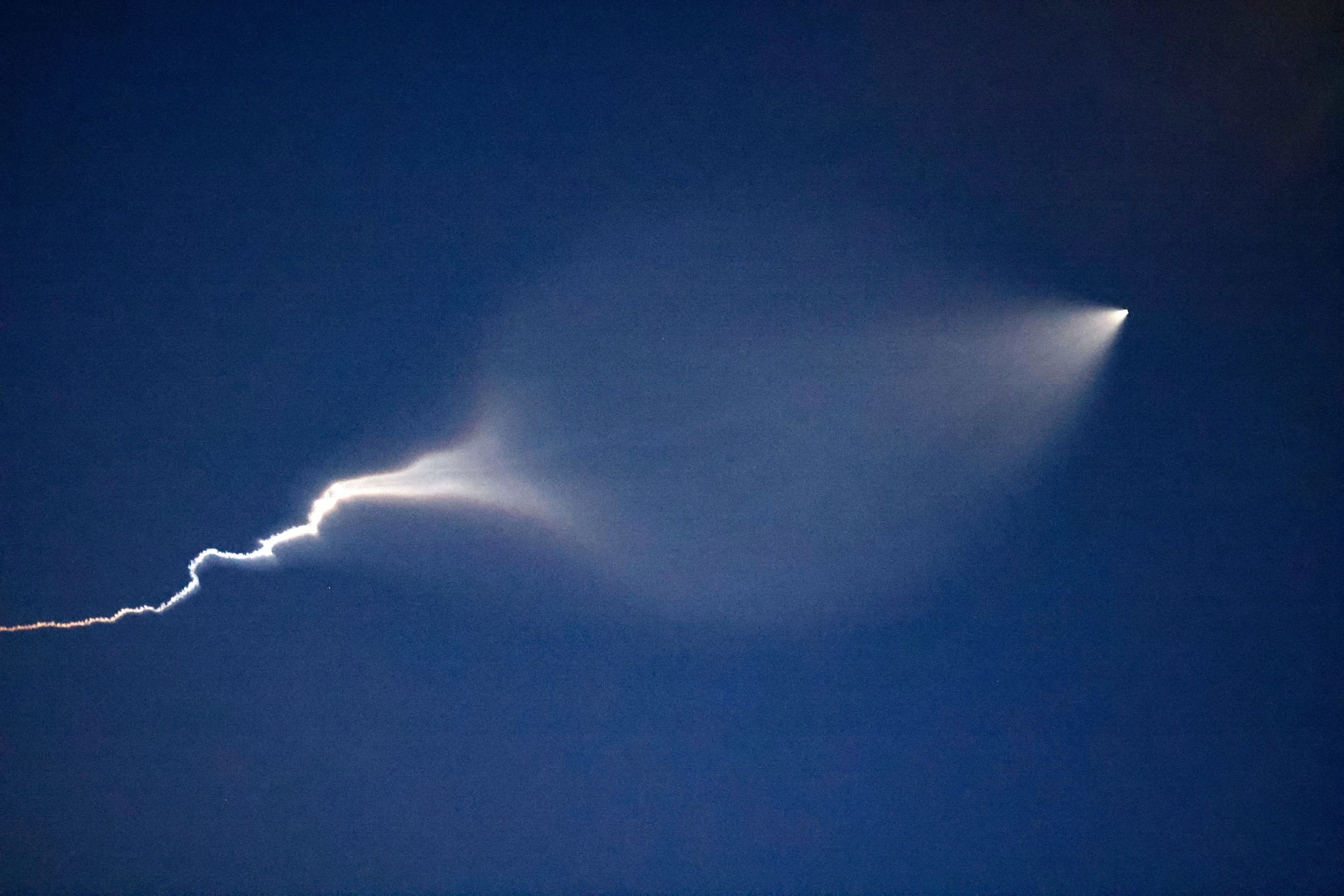 Míssil hipersônico Fattah-1 pode chegar a 15 mil quilômetros por hora 