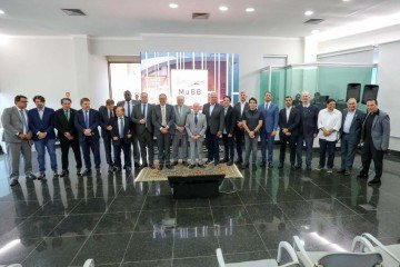 Ibaneis Rocha anunciou que o próximo passo será o lançamento do edital de construção do equipamento público

 -  (crédito: Foto: Renato Alves/Agência Brasília)