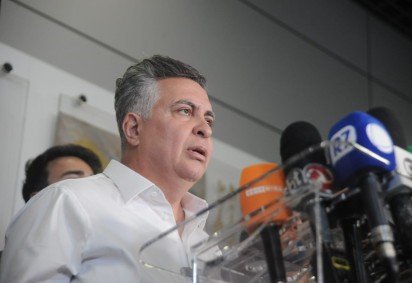Prefeito Alvaro Damiao (União Brasil) dá coletiva de imprensa -  (crédito: Alexandre Guzanshe/EM/DAPRESS)